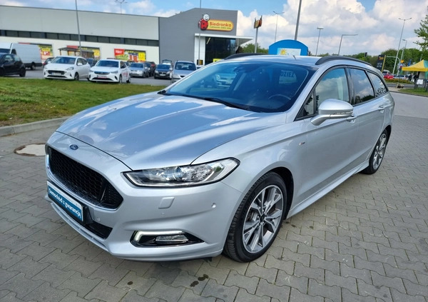 Ford Mondeo cena 79900 przebieg: 134000, rok produkcji 2018 z Skarżysko-Kamienna małe 596